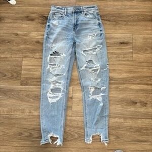 American Eagle Mom Jeans